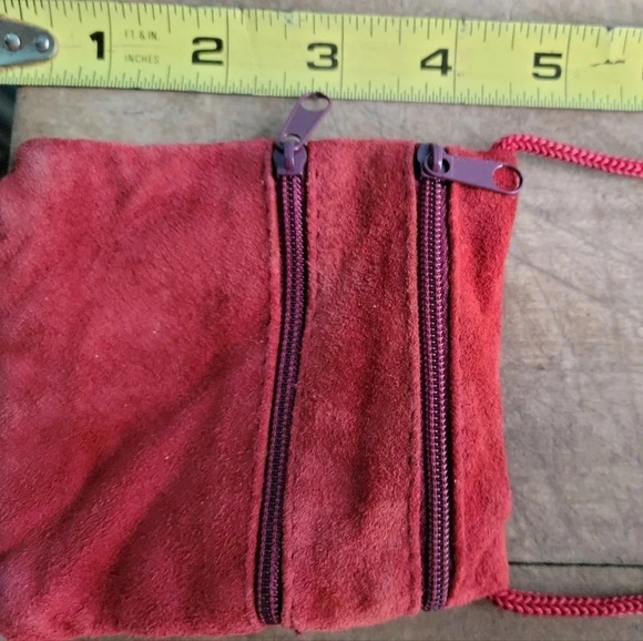Vintage suede zippered pouch on cord - Picture 7 of 9